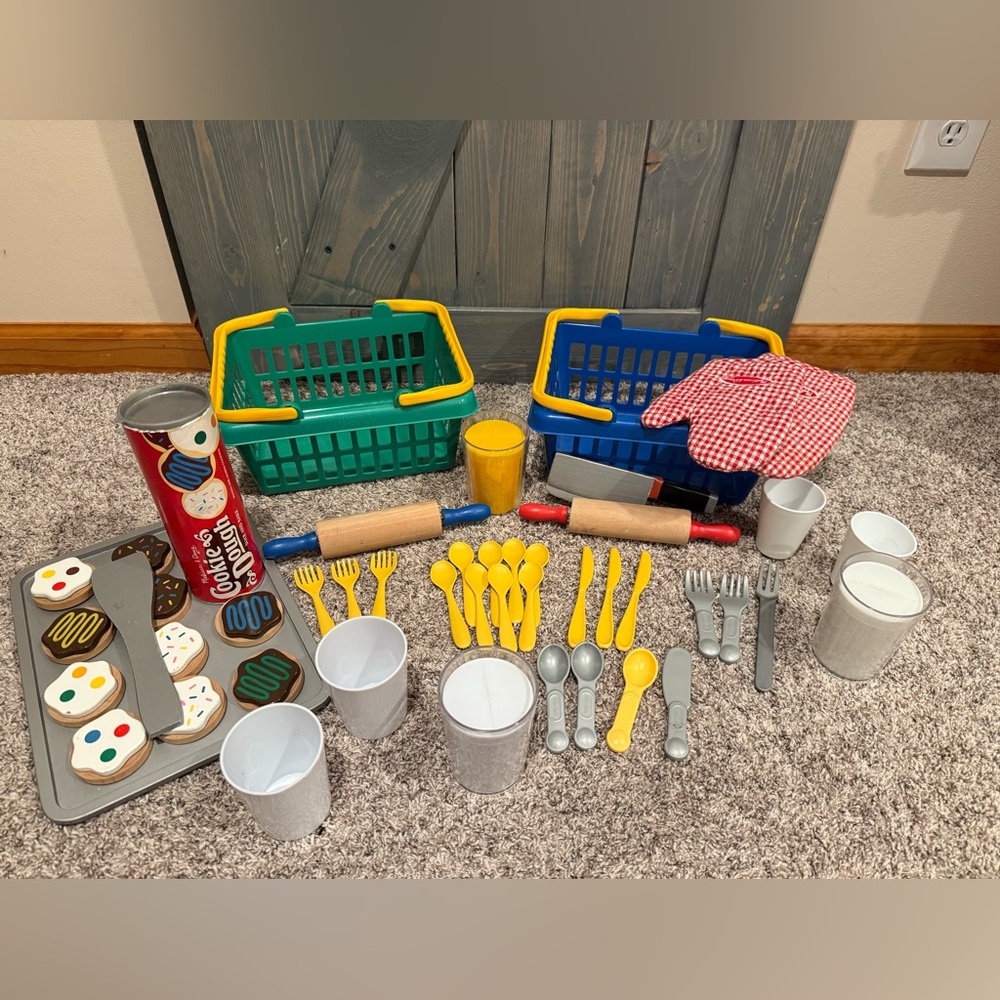 Colorful Toy Kitchen Set with Baskets